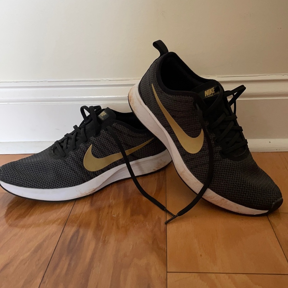 NIKE Dualitone Racer- Women’s 8.5